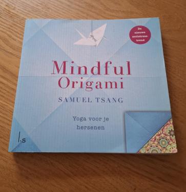 Boek Midful Origami Yoga voor de hersenen