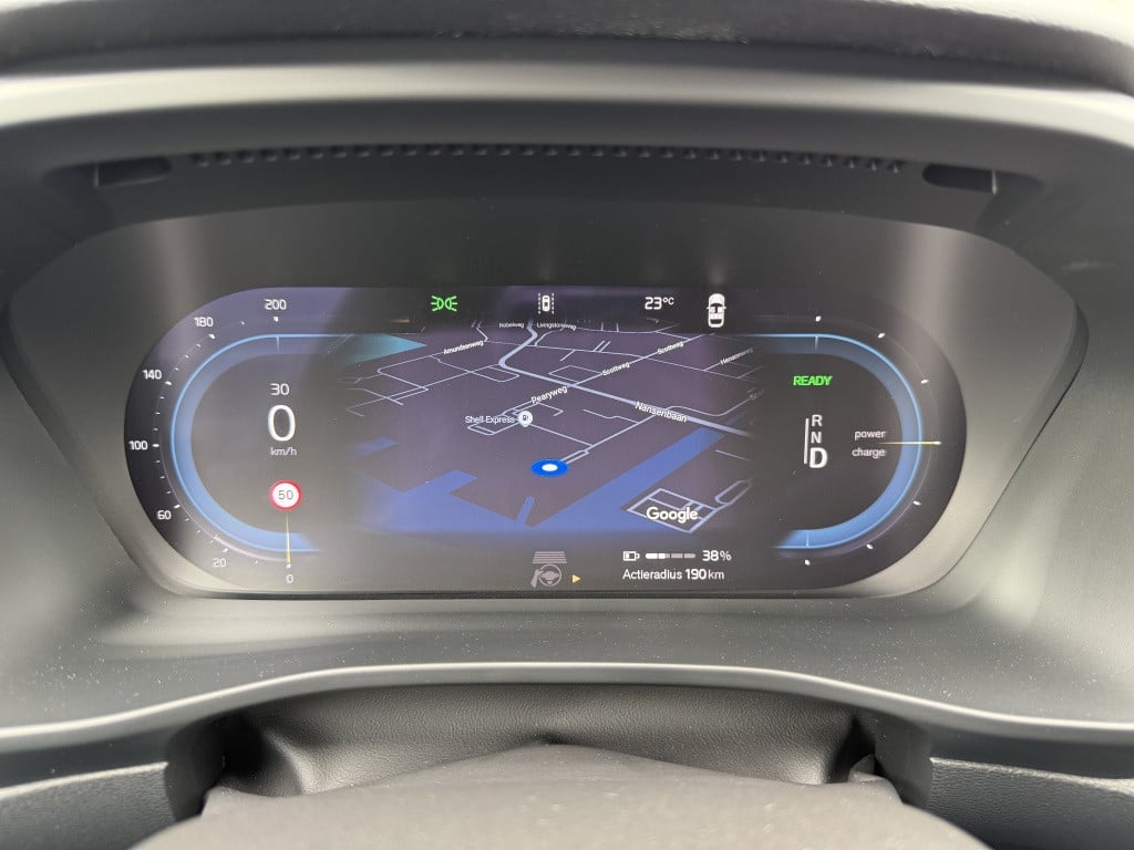 Volvo C40 extended plus 82 kwh | trekhaak| pano| achteruitrijcamera| stoel