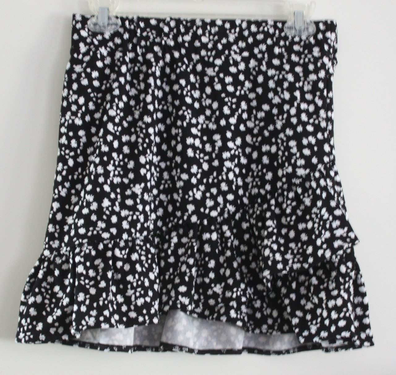 Zwart rokje met witte bloemen print maat s