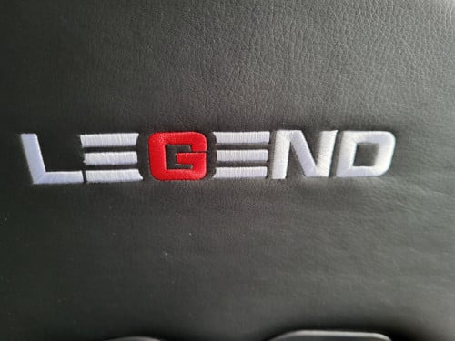 Te koop: Gamingstoel Legend
