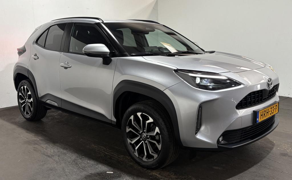 Toyota Yaris Cross 1.5 hybrid 115 first | stoel.ver| comfort pack| camera| 