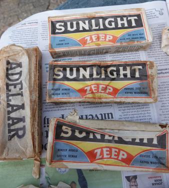 Doos met 15 dubbelstukken zeep