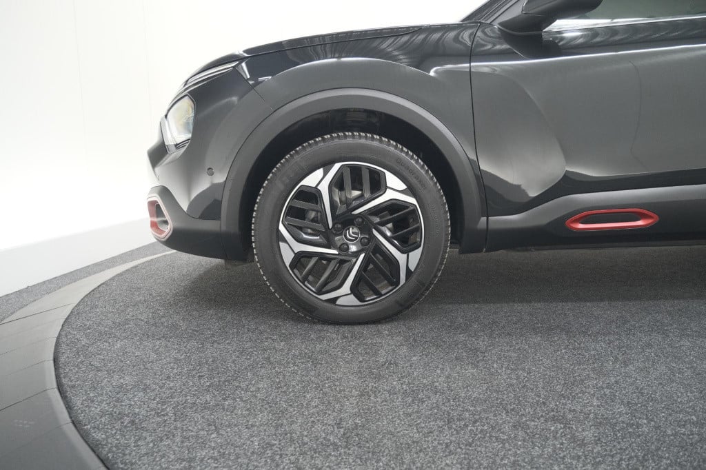 Citroen C4 puretech 131 eat6 shine | camera | head-up display | navigatie |