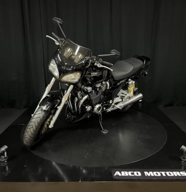 YAMAHA XJR 1200
