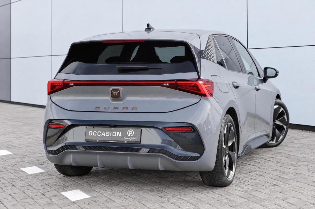 Cupra Born adrenaline 62 kwh 204pk | soh 94,8%