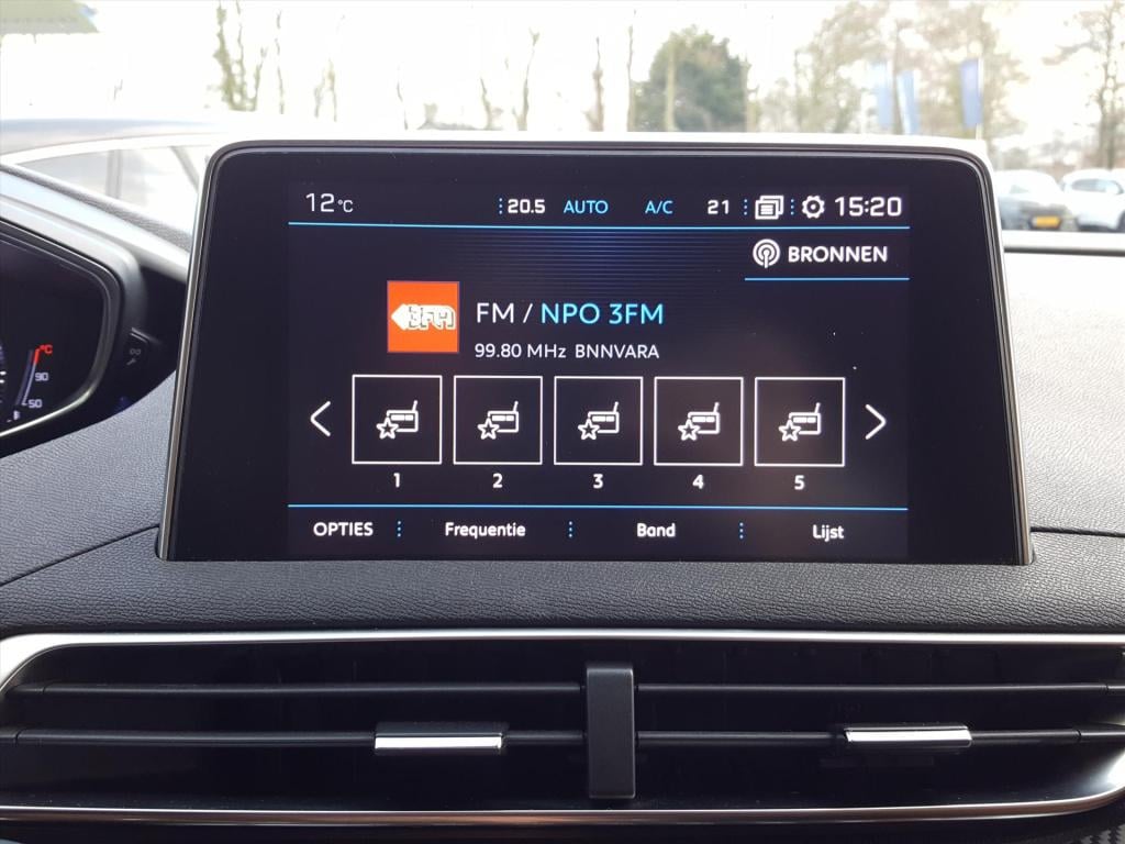 Peugeot 5008 blue l. executive 1.2pt-130pk (vol)automaat(eat8) 7-pers. | vo