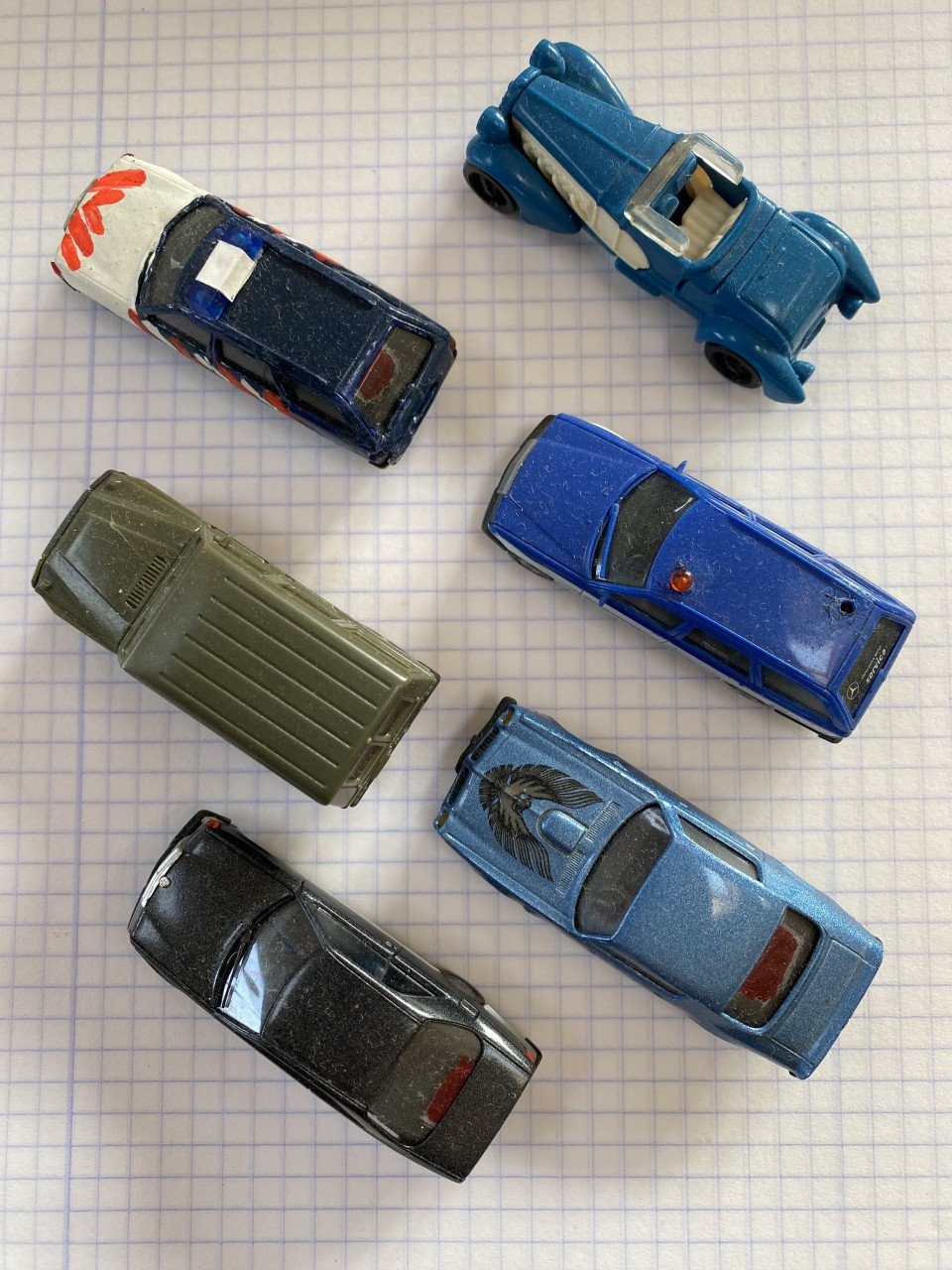 Mini auto’s 🚙 bv voor bij modelspoorbaan
