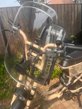 Fietsstoeltje met windscherm polisport