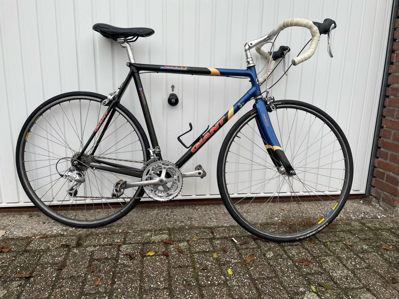 Giant CFR Pro series maat 57