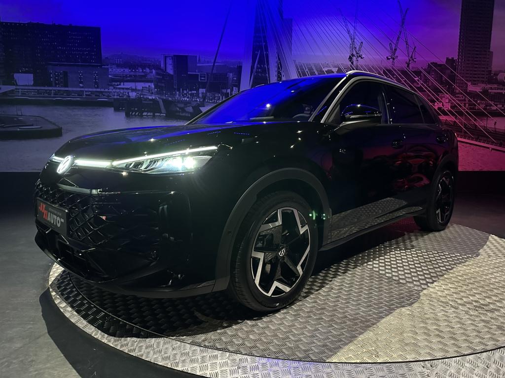 Volkswagen T-roc 1.5 etsi r-line first edition *led*camera*