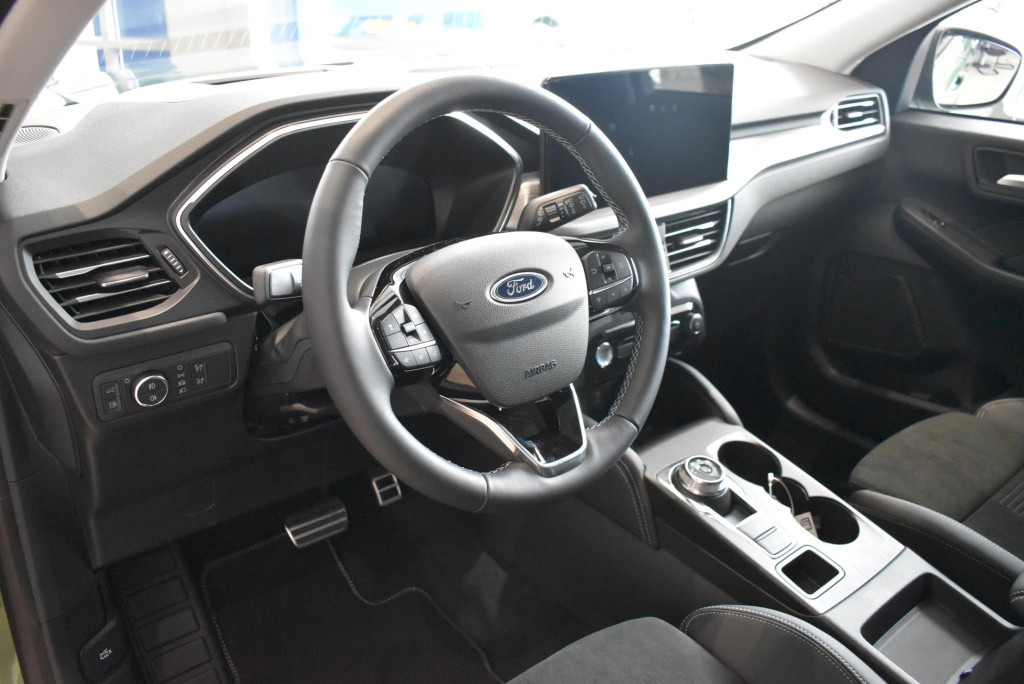 Ford Kuga 2.5 phev active x | €4000.- korting | 0.99% rente via ford option