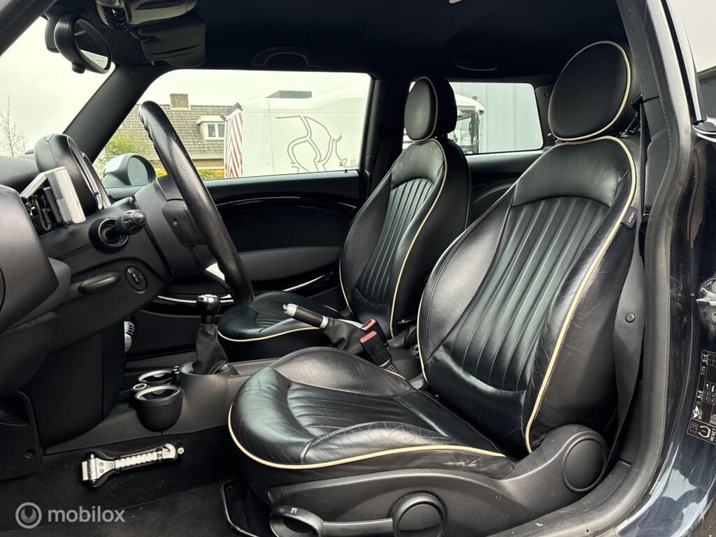 Mini 1.6 Cooper Chili Airco Navi kmst170.254 Nap BJ2008