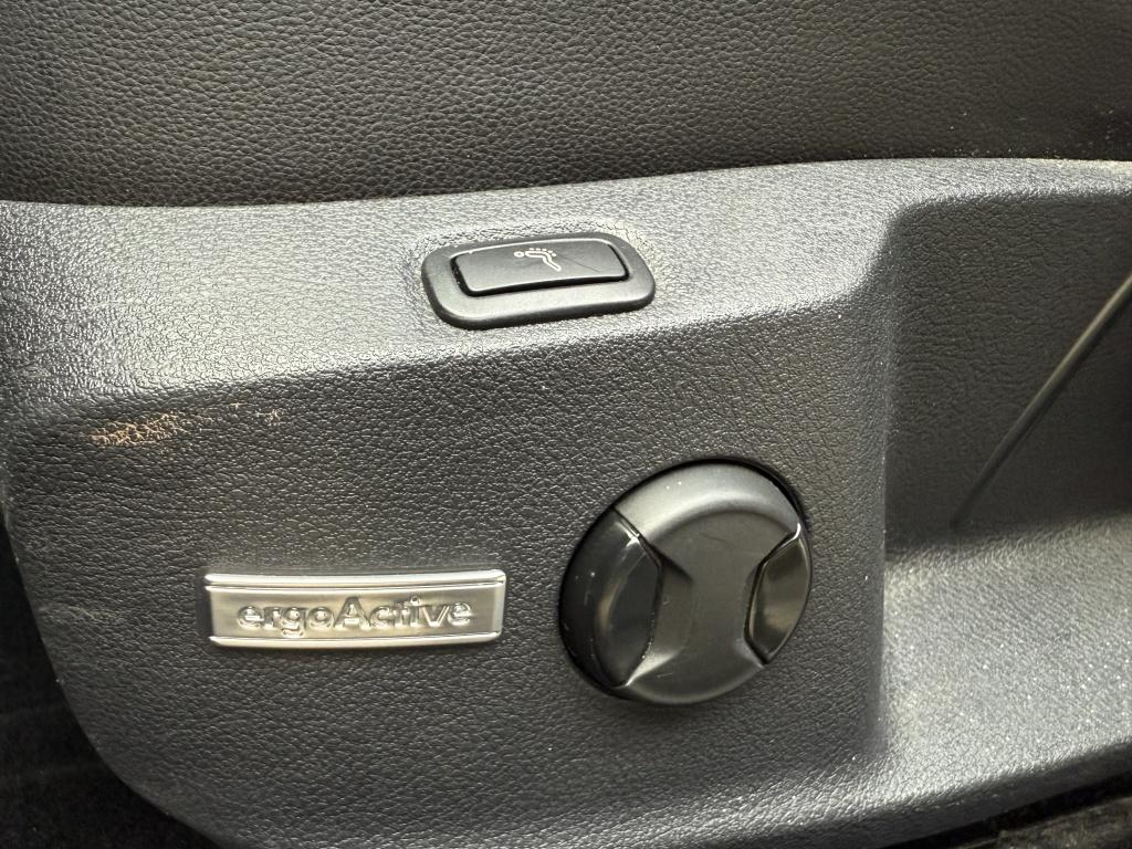 Volkswagen Golf 1.4 tsi highline // goed uitgeruste automaat //