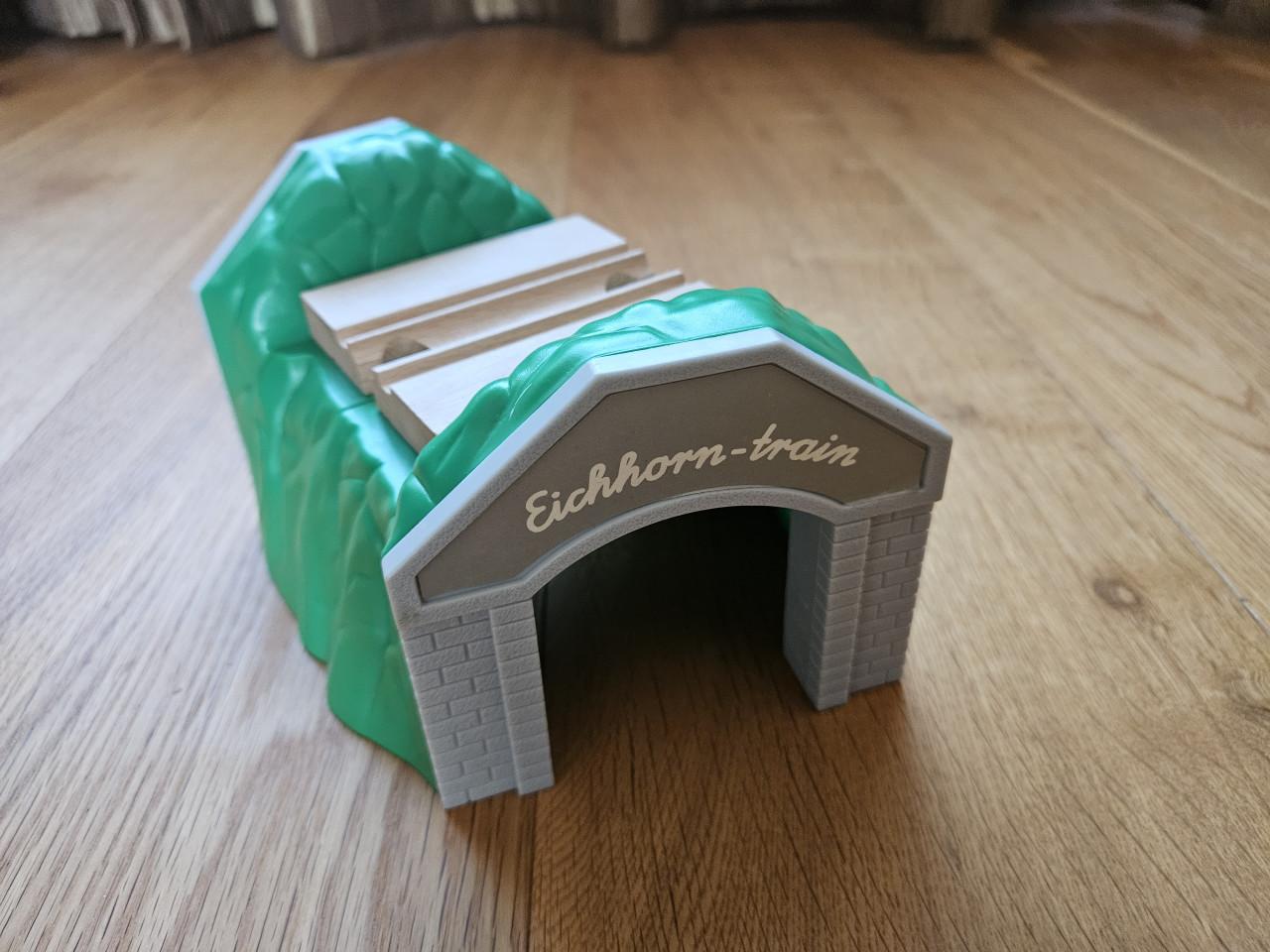 Houten treinbaan Brio en Eichhorn