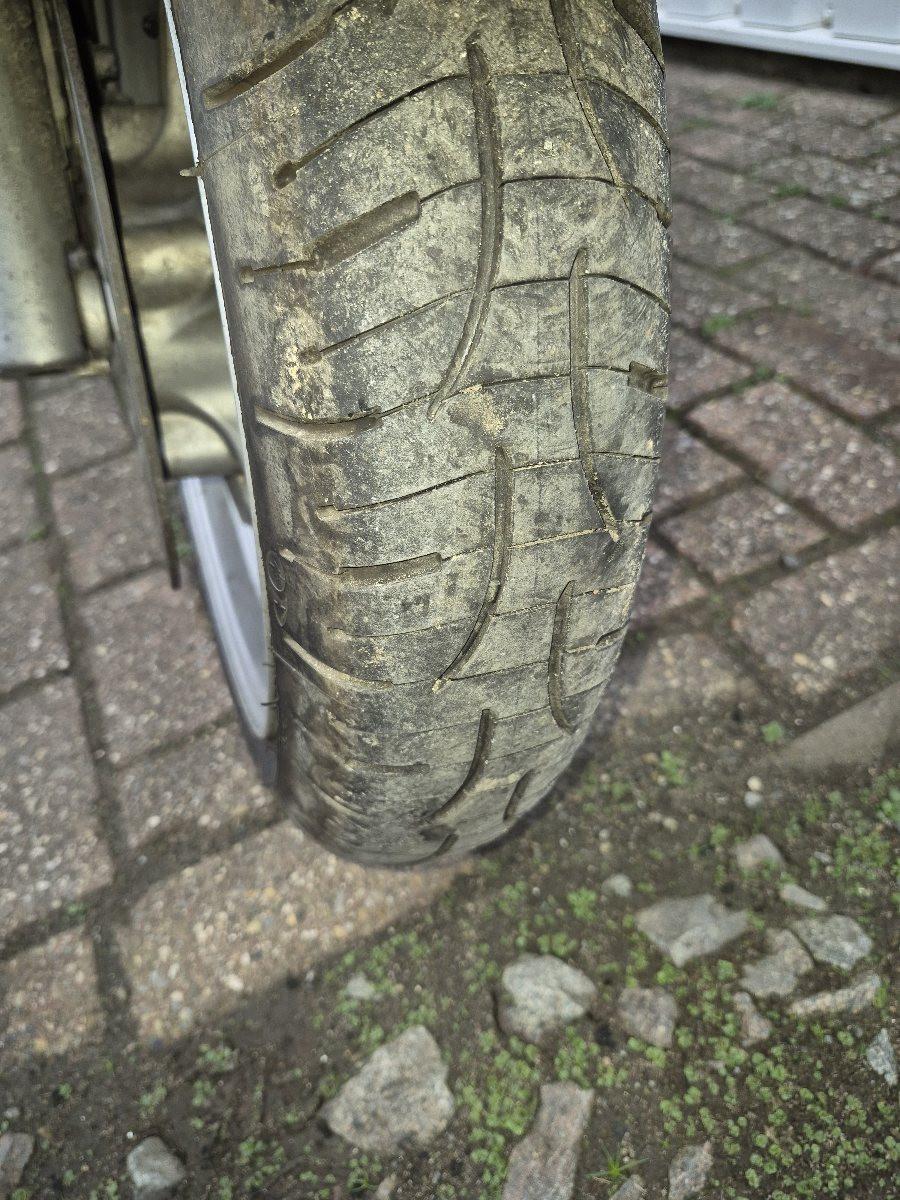 Suzuki Burgman 650 Executive uit 2007