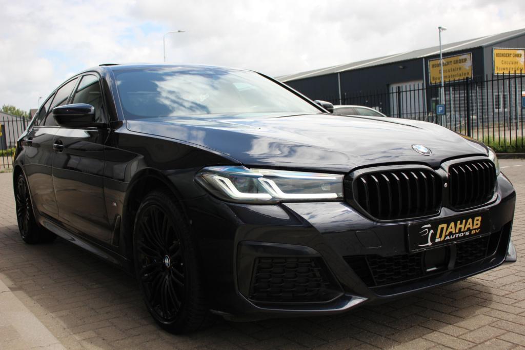 BMW 5 Serie 545e xdrive m-sport | schuifdak | 360 | head up | acc | el.trek