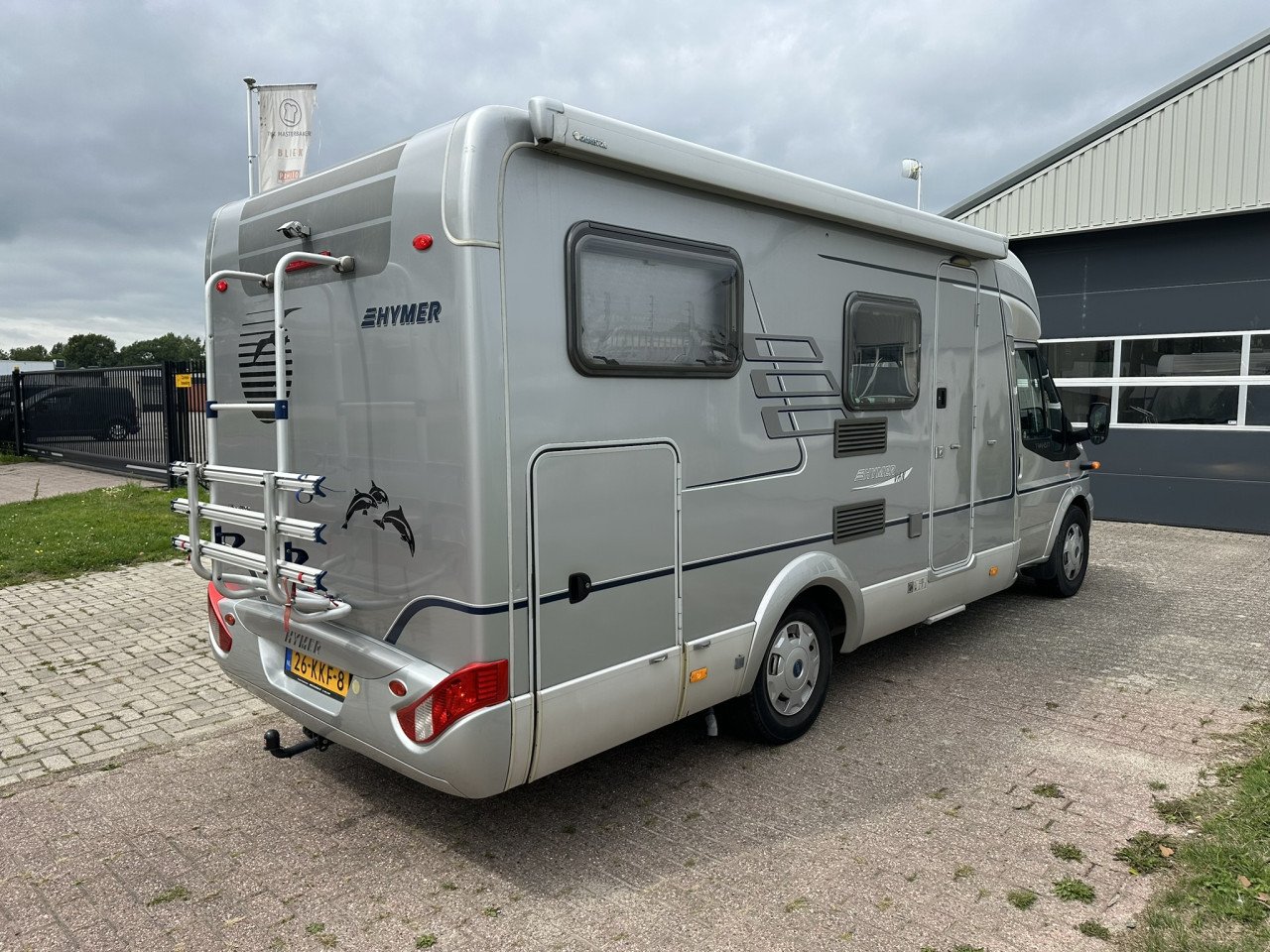 4 persoons Hymer Van 562 - Compacte camper! met lengtebedden