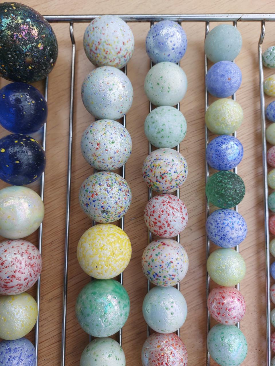 Verzameling Oude Knikkers.