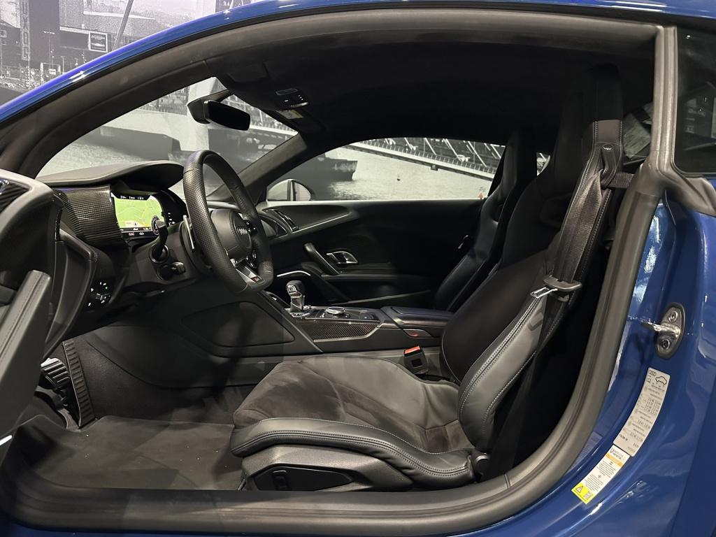 Audi R8 5.2 performance quattro 620pk *btw*b&o*keramisch*bucket seats*carbo