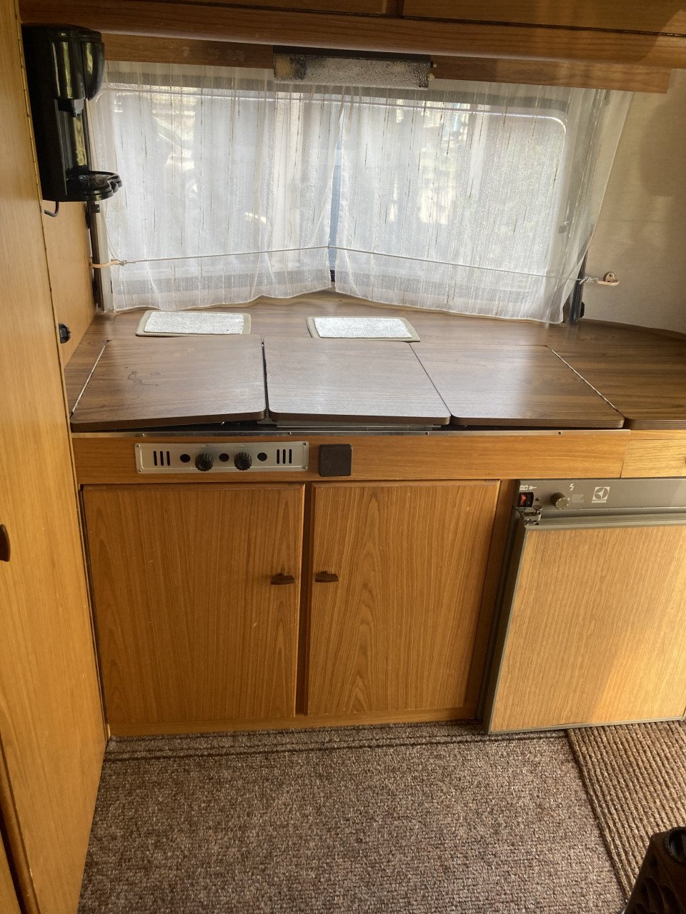 Eiba triton caravan