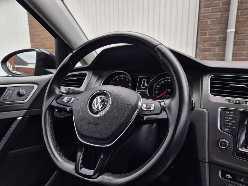Volkswagen Golf 1.2 tsi comfortline / keyless / massagestoel / schuifdak / 