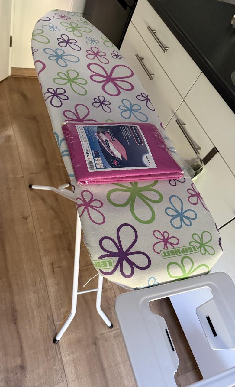 Nieuwe strijkplank en beschermhoezen