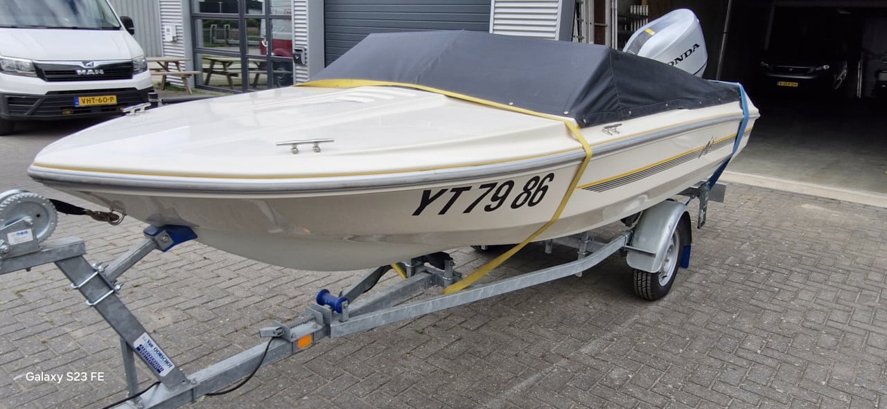 Beekman Ultra 430 met trailer en 60 pk Honda