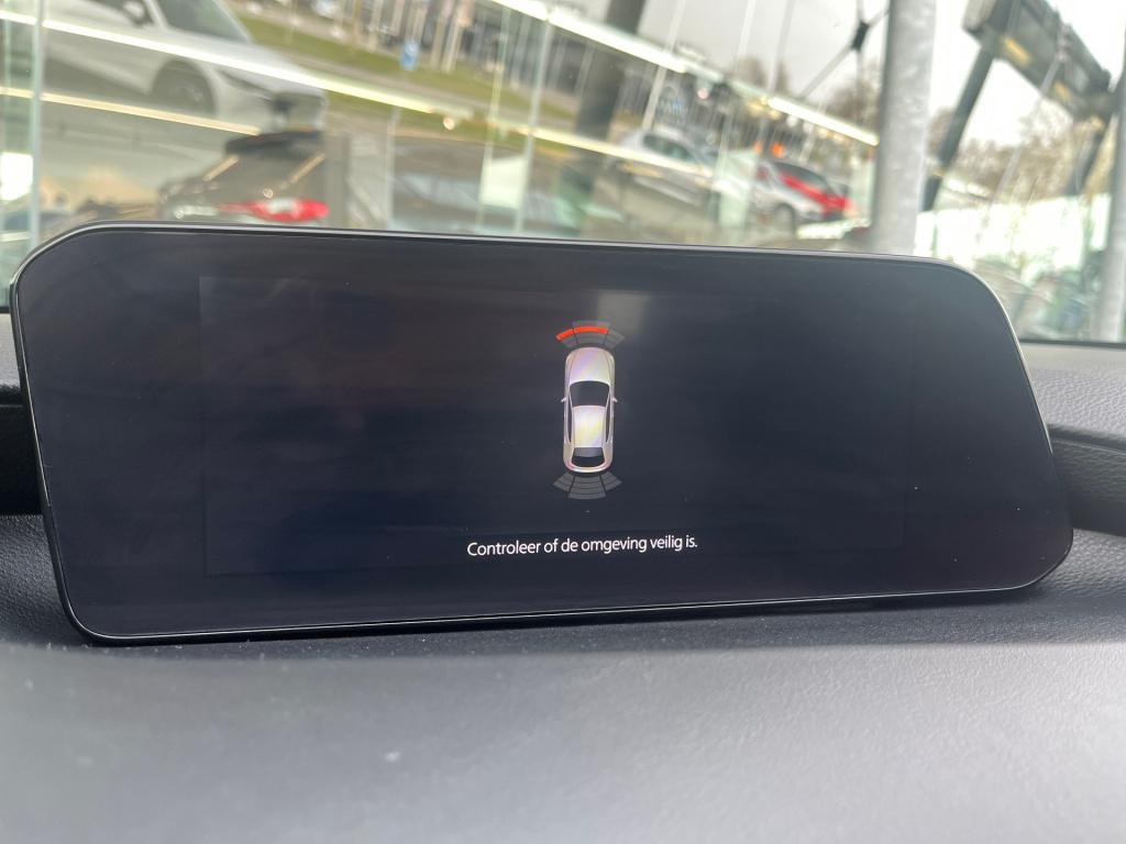 Mazda 3 2.0 skyactiv-x 180 pk luxury |aero pack|bose|trekhaak|rijklaar