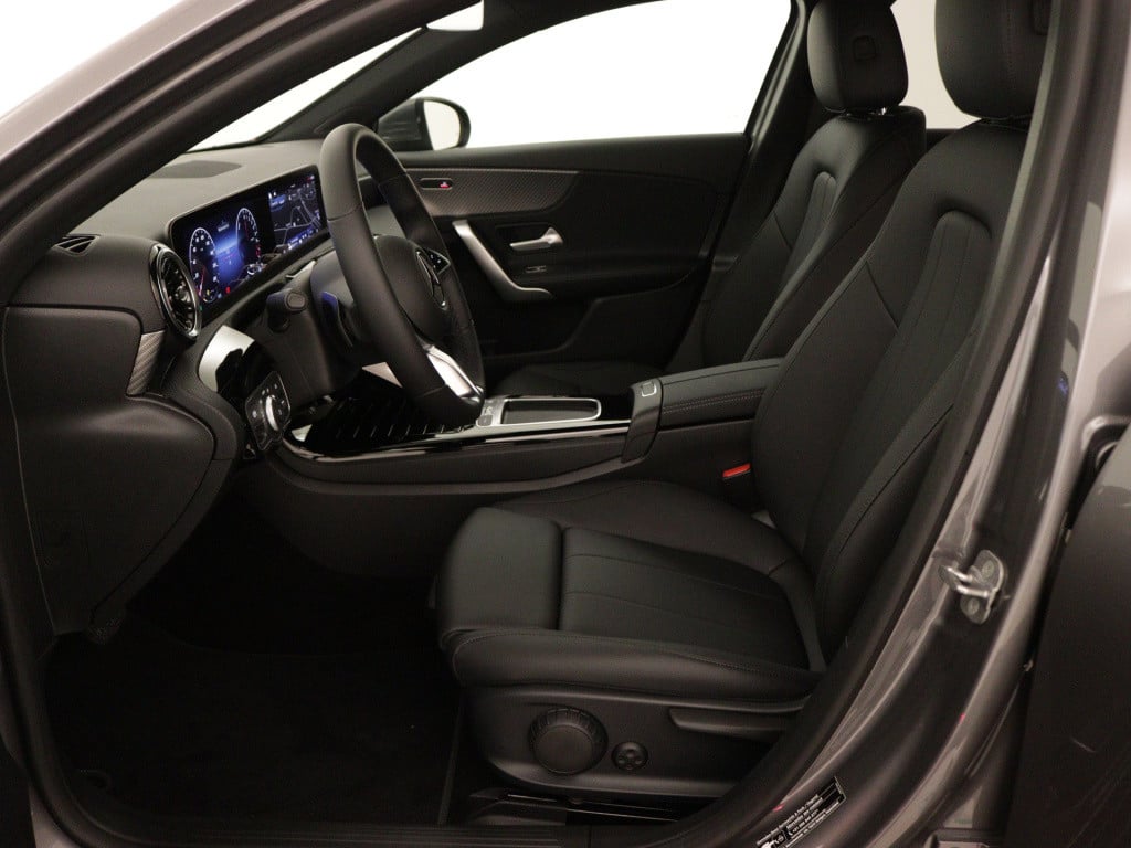 Mercedes-Benz A-Klasse 250 e business line | verwarmde stoelen vooraan | ex