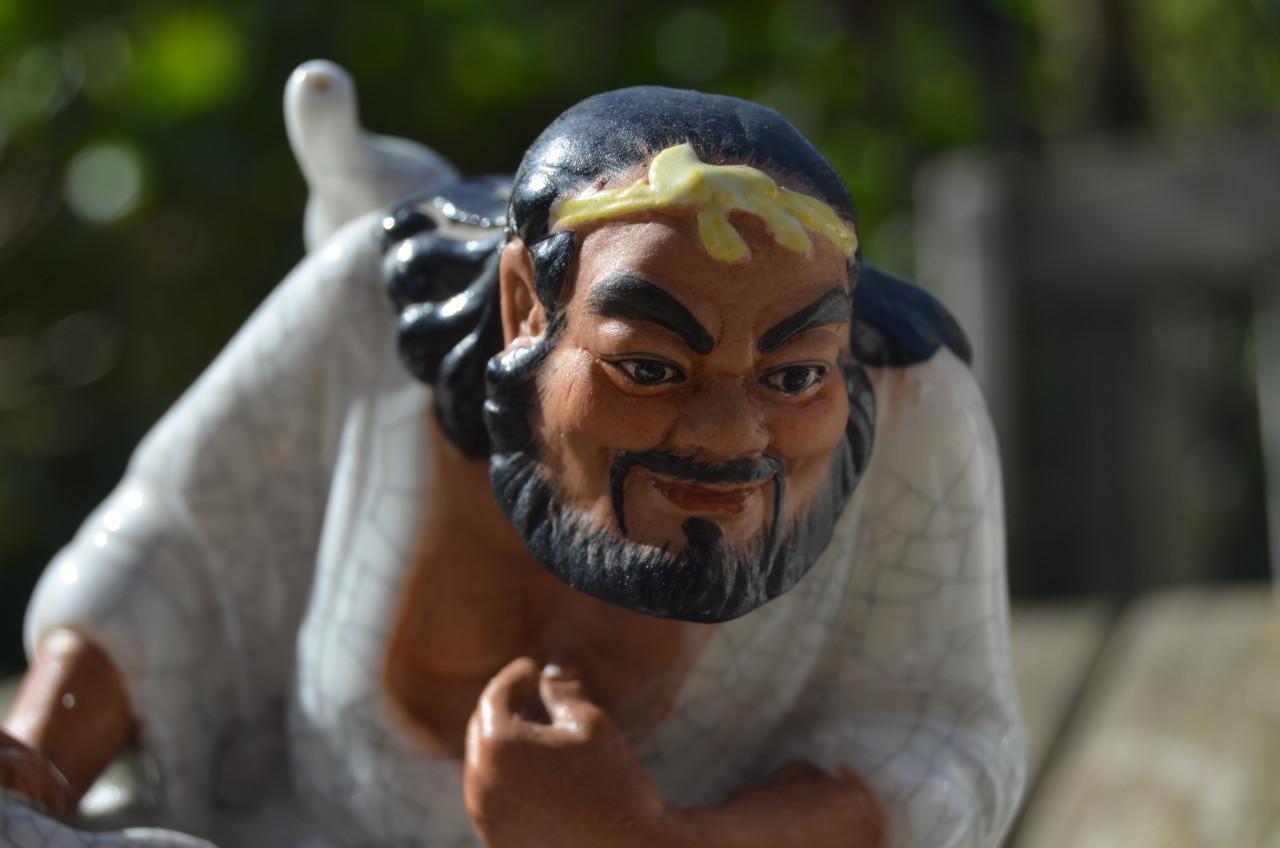 2 Beeldjes zgn. 'Immortals' China, laat 20e eeuw. Prima cond.