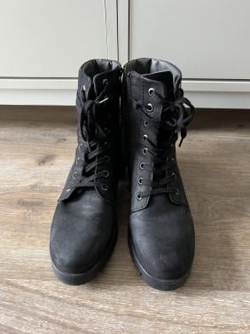 Zwarte laarsjes Medicus 42