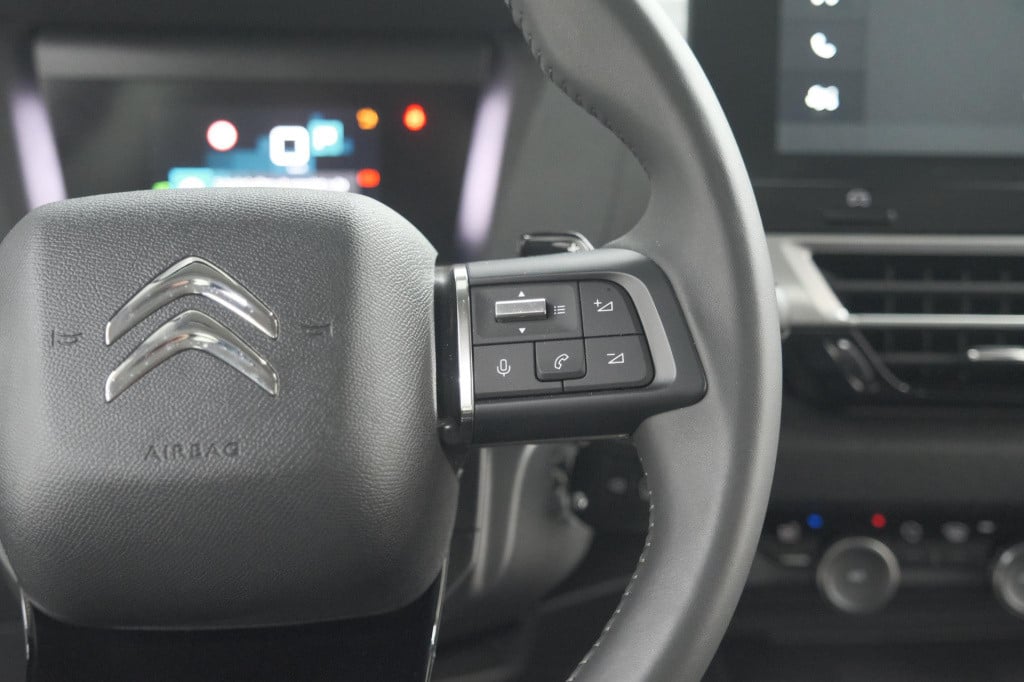 Citroen C4 puretech 130 eat8 shine | camera | apple carplay | parkeersensor