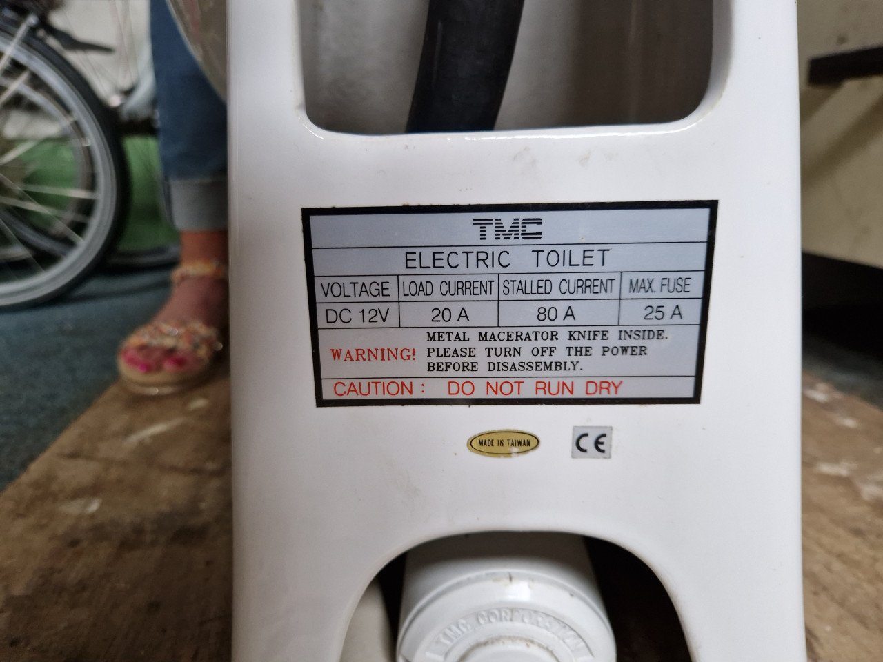 TMC Elektrisch Toilet voor op de boot 12 volt