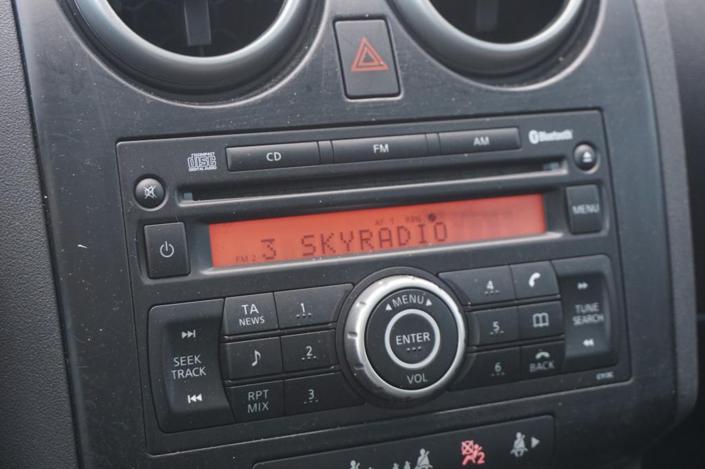 Nissan Qashqai 1.6 acenta airco / cruise / elektr. ramen / parkeers. / trek