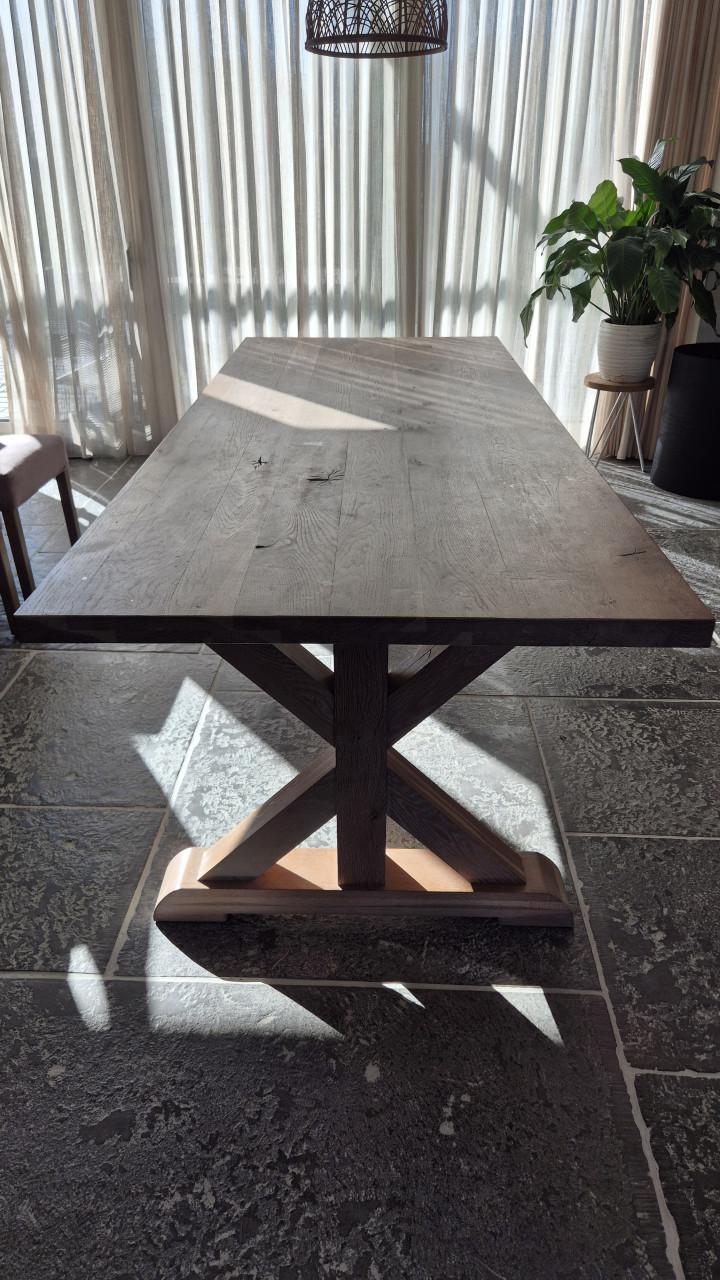 Eiken klooster eettafel met 6 stoelen