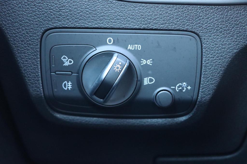 Audi Q2 1.0 tfsi sport | airco | navi