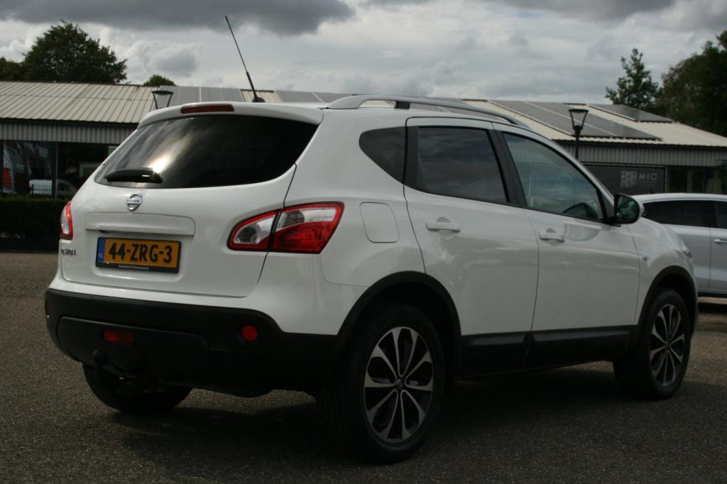 Nissan Qashqai 1.6 connect edition / pano / afn. trekhaak / camera