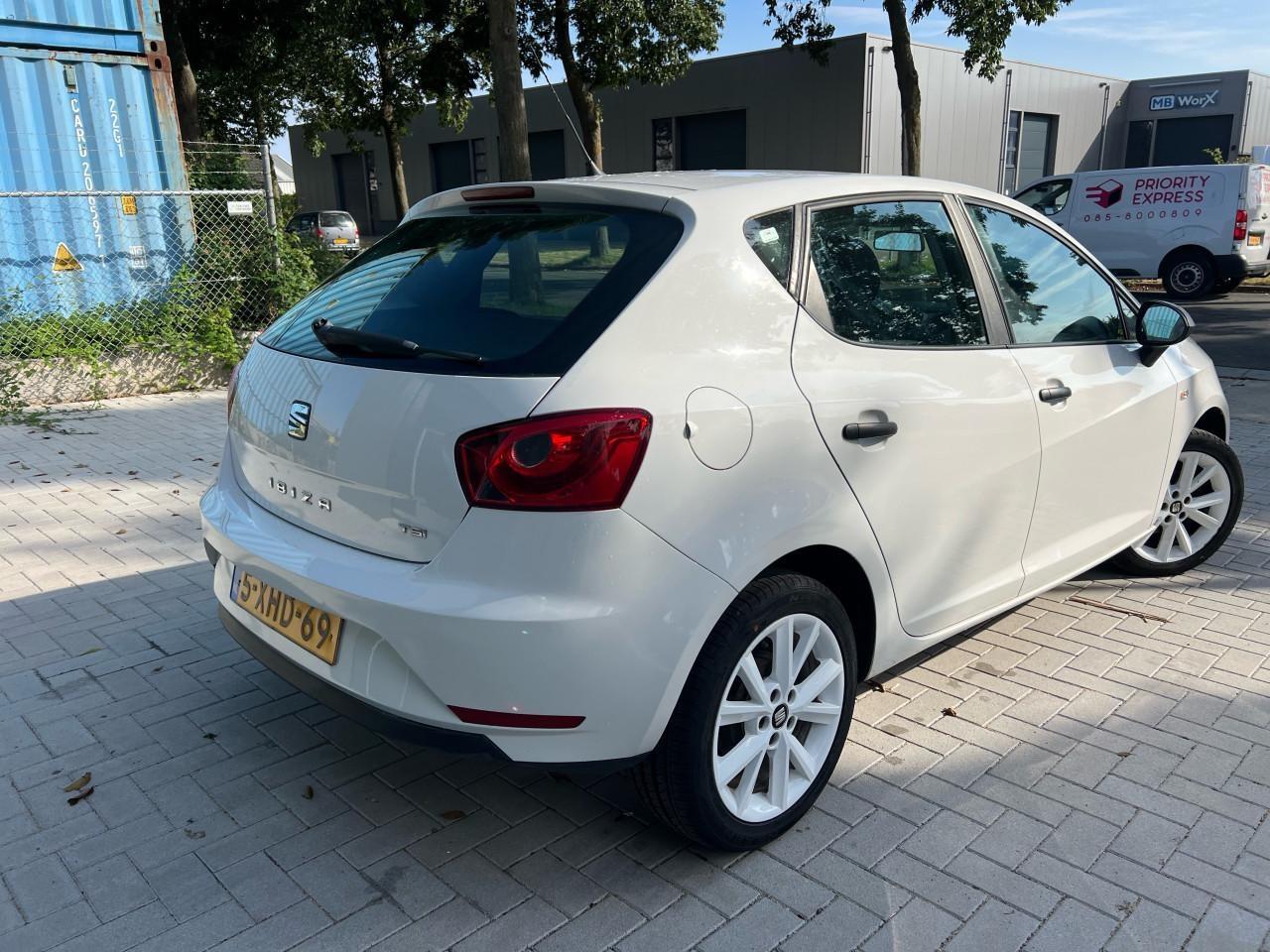 Seat Ibiza SC 1.2TSI Style Airco/Cruise/ Jaar apk