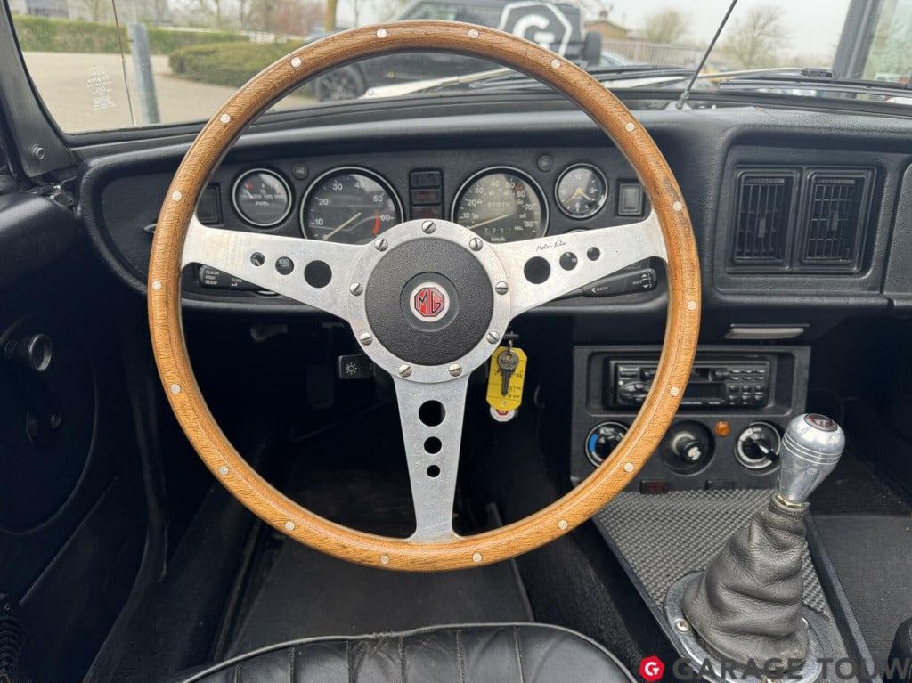 MG B 1.8 roadster *motor gereviseerd, nieuwe overdrive*
