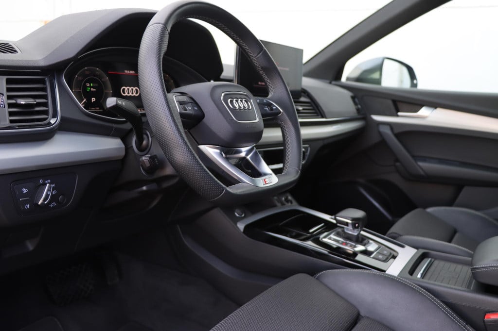 Audi Q5 sportback 55 tfsi e quattro s edition competition 367pk