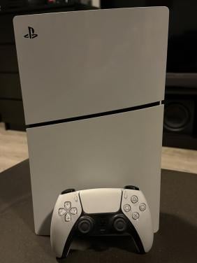 Playstation 5 Slim Digital Edition in Nieuwstaat