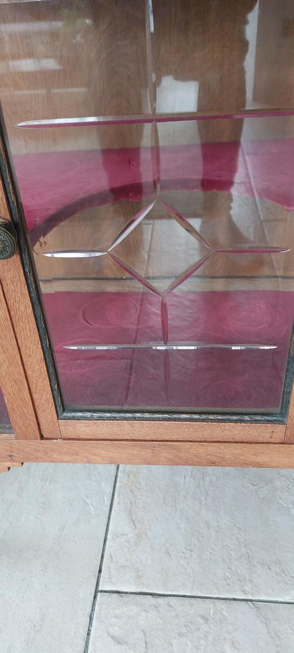 Mooi antiek theekastje