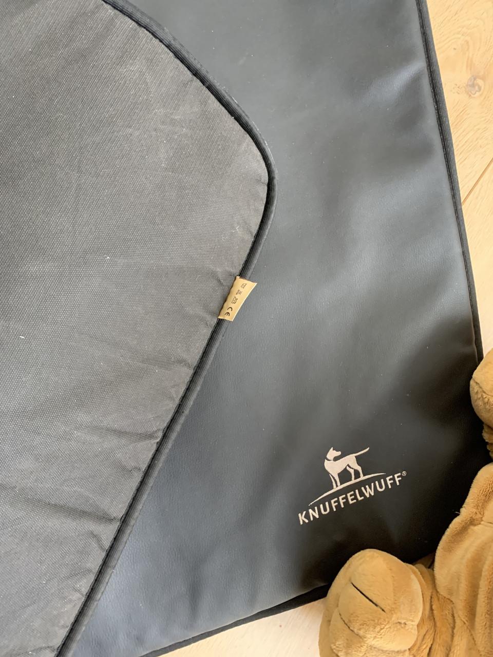 Knuffelwuff kunstleer hondenmat XXL