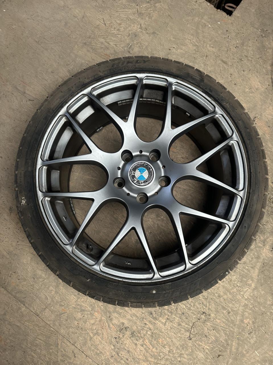 Velgen met band bmw 225/40R18