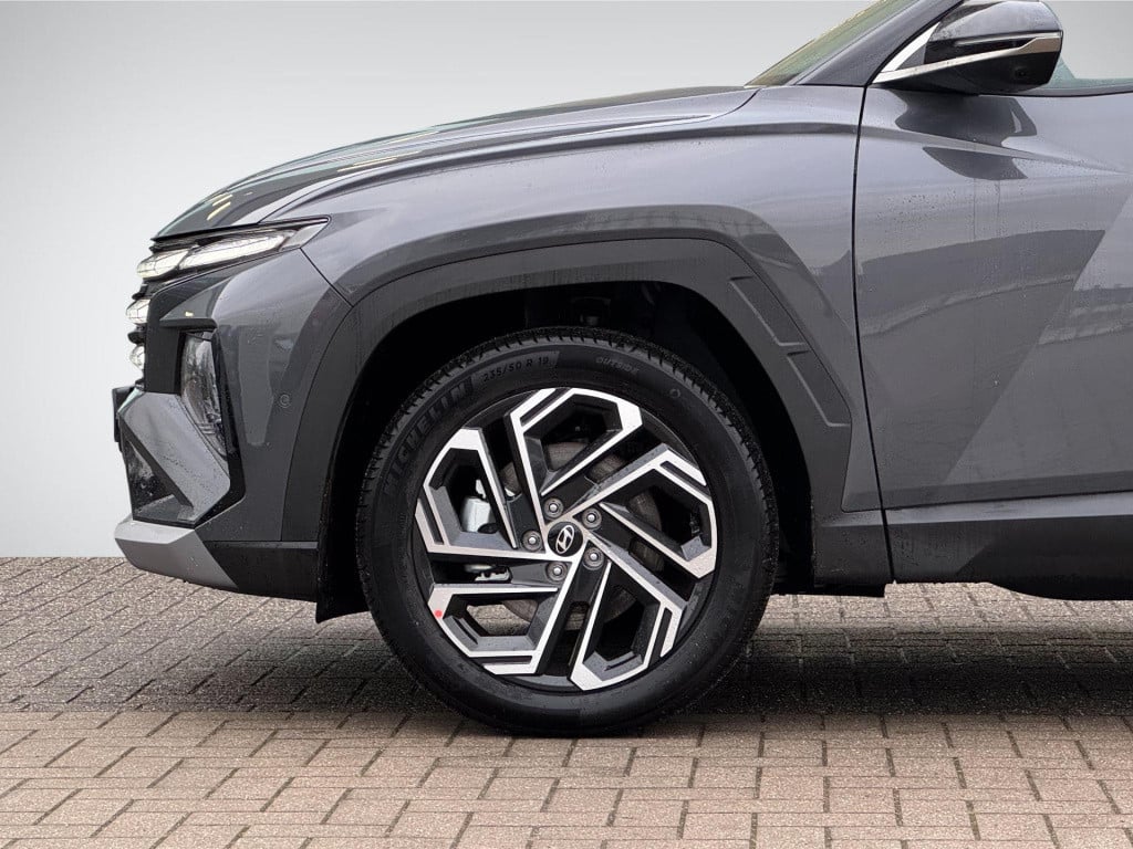 Hyundai Tucson Hybrid 1.6 t-gdi hev premium light grey interior