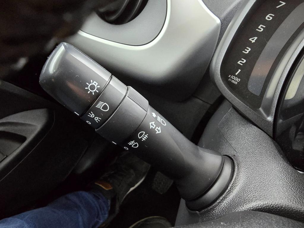 Toyota Aygo occasion 1.0 vvt-i x-play | zwart | tweedehands toyota aygo | a