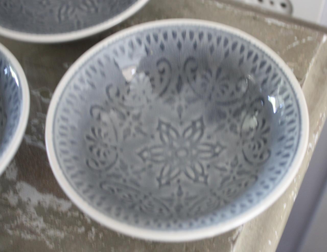 Set van 3 grijze schaaltjes met print