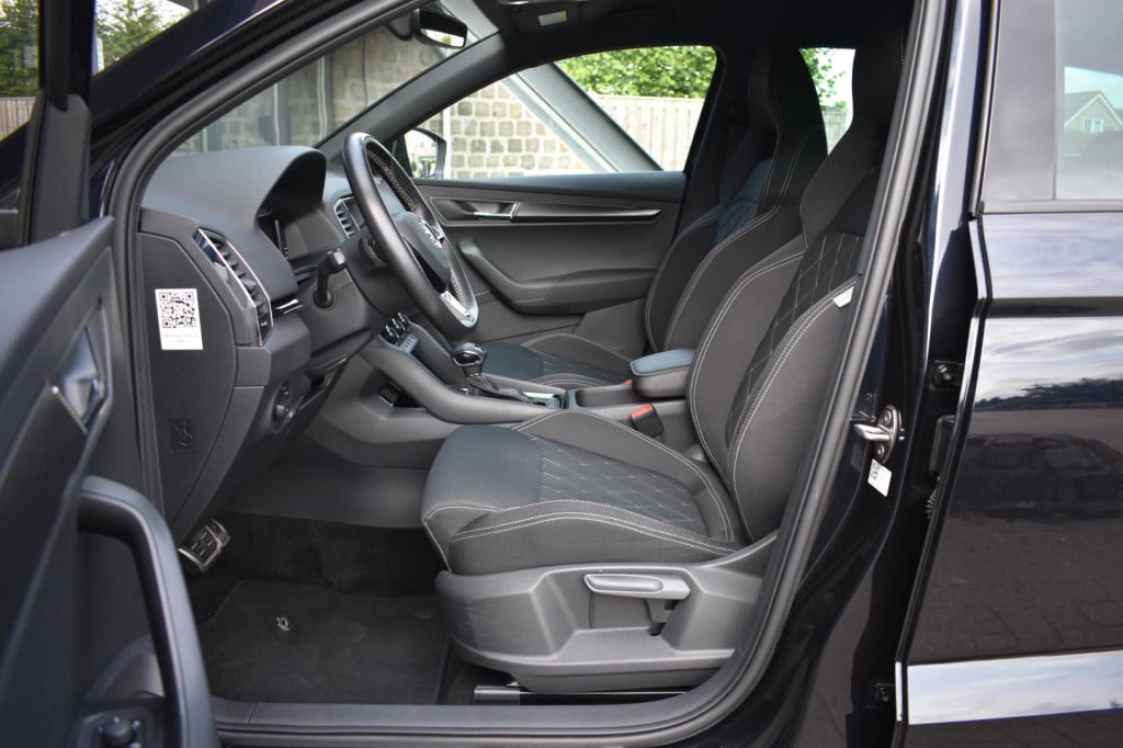 Skoda Karoq 1.5 tsi act sportline | trekhaak | camera | nap | virtual cockp