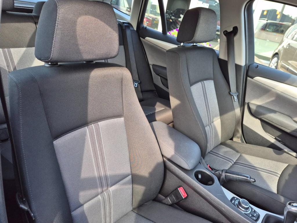BMW X1 sdrive18i executive