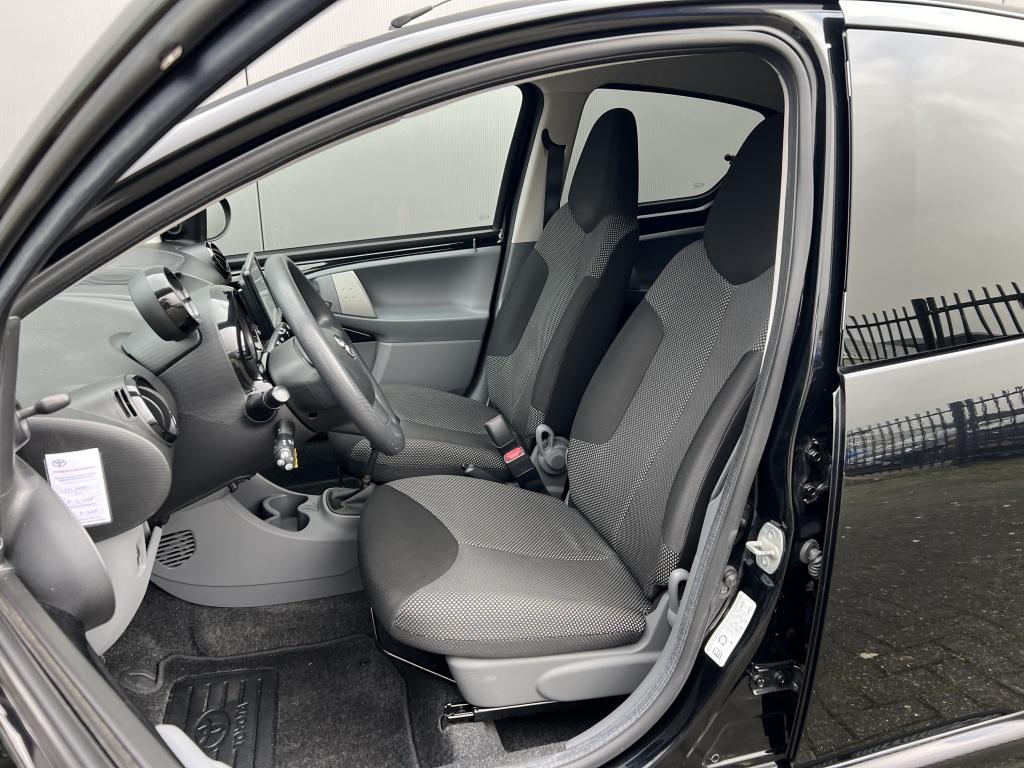 Toyota Aygo 1.0-12v dyn. nav.